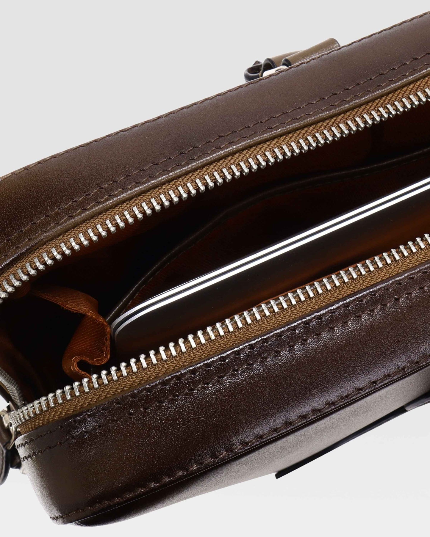 Le Magicien Laptop Bag