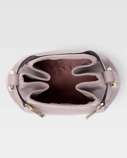 POCHE BUCKET BAG