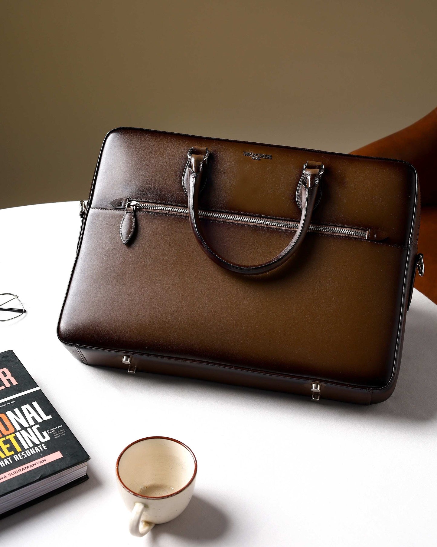 Le Magicien Laptop Bag